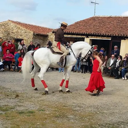 度假村 Caleros