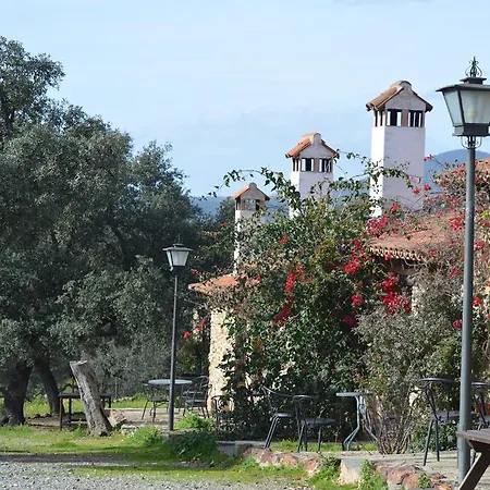 度假村 Caleros